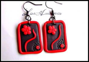 Cercei Red Flowers