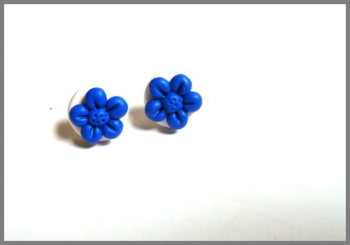 Floricele albastrele