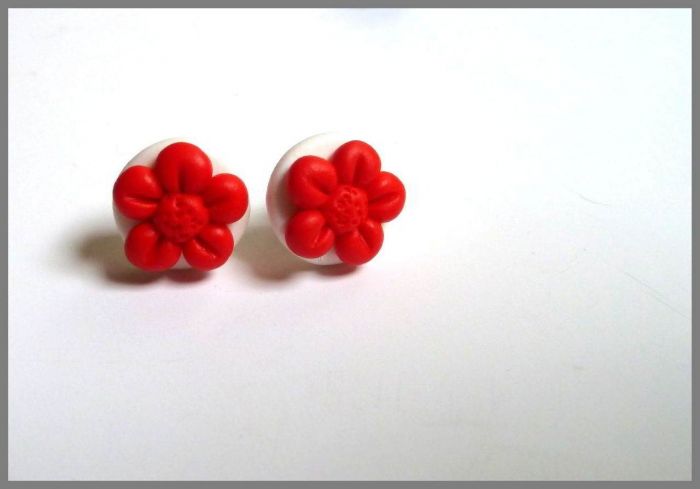 Bijuterii si Accesorii-Floricele rosii Floricele rosii