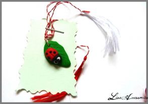 Martisor Buburuza pe frunza